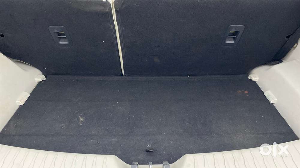 Mahindra Xuv300 W8 Option, 2023, Petrol