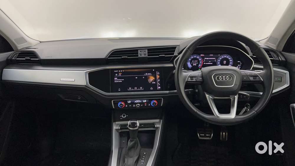 Audi Q3 40 Tfsi Premium Plus, 2022, Petrol