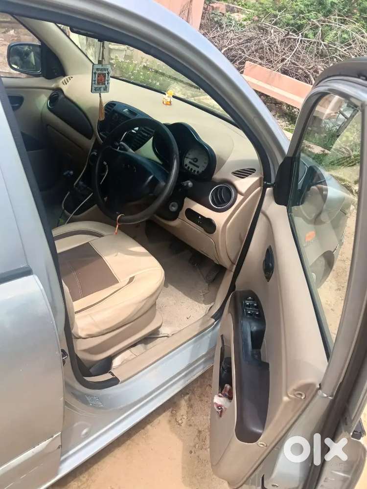 Hyundai I10 Magna 2010  Petrol + Lpg  Central Locking  Power Window