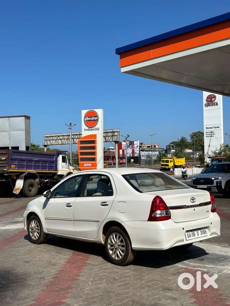 Toyota Petrol Manual 2017