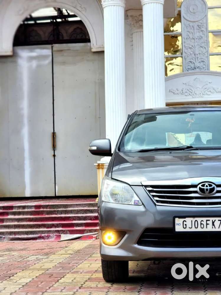 Toyota Innova 2.5 Gx 8 Str Bsiv, 2012, Diesel