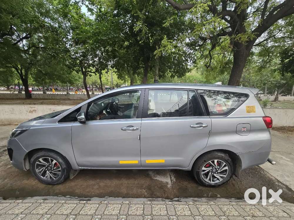 Toyota Innova Crysta 2022 Diesel Well Maintained