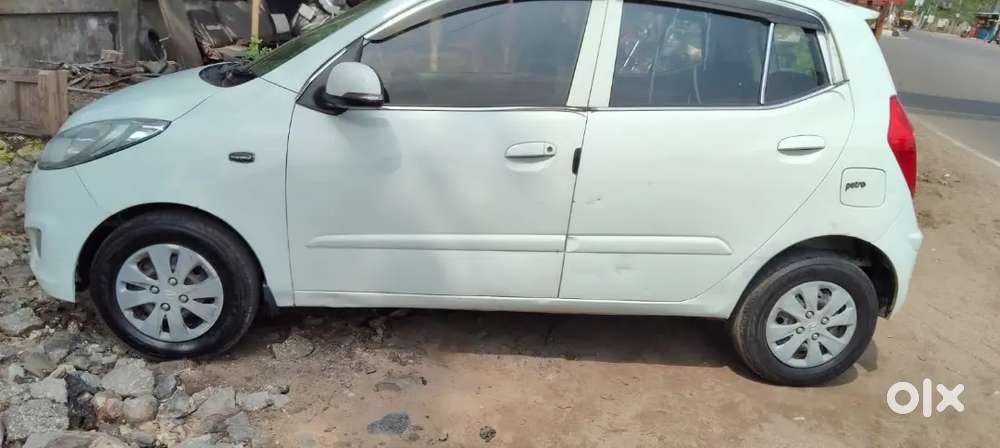 Hyundai I10 Sportz 2012