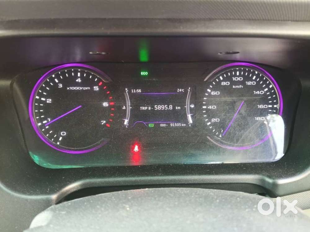 Mahindra Marazzo M8 7 Str 2020