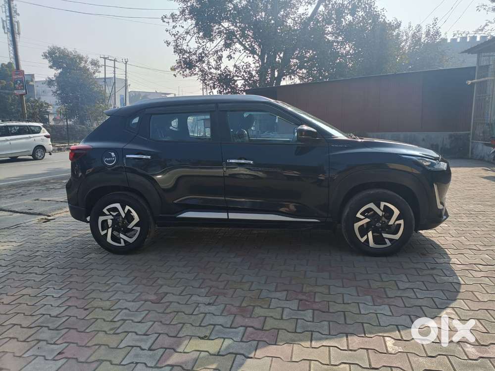 Nissan Magnite 1.0 Xv, 2023, Petrol