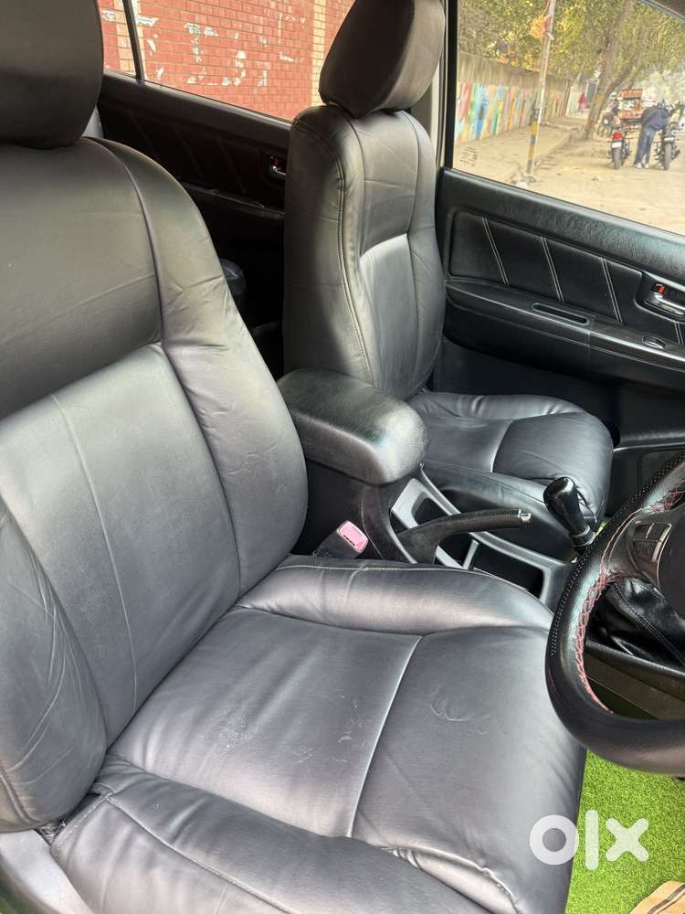 Toyota Fortuner 4x4 Manual Limited Edition, 2015, Diesel