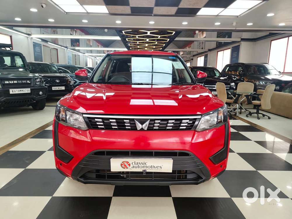 Mahindra Xuv300 W6, 2023, Petrol