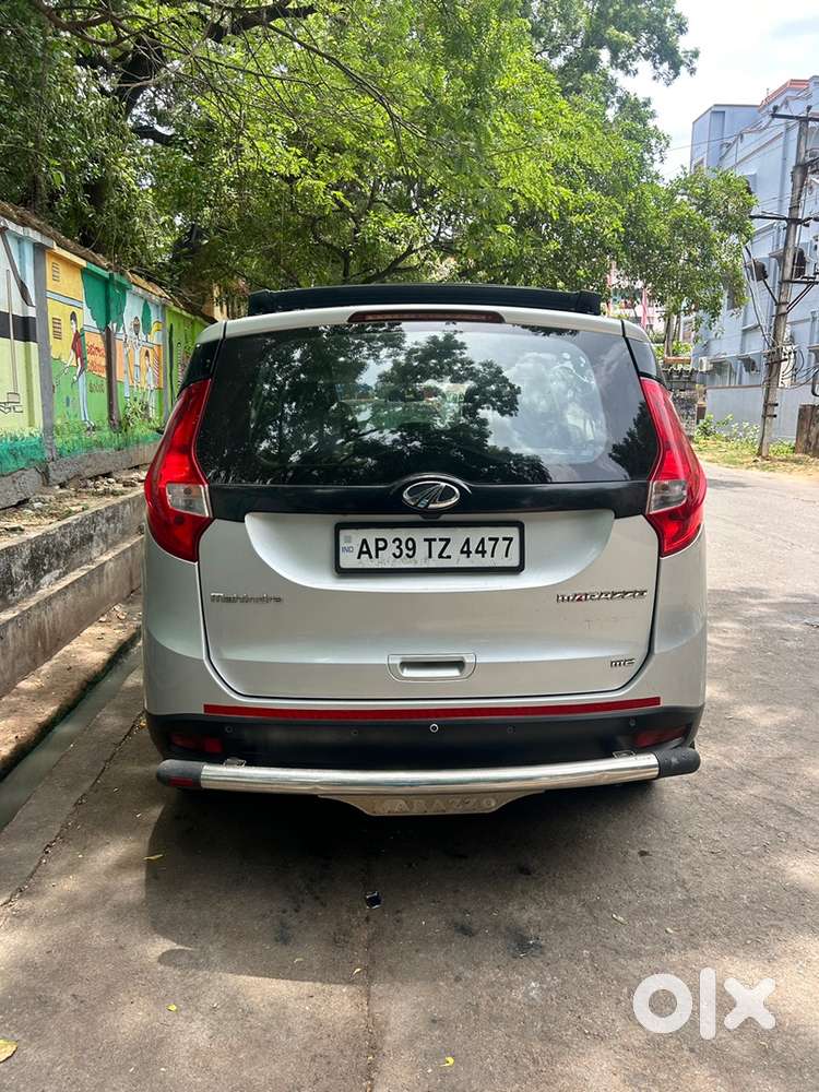 Mahindra Marazzo 2021 Petrol Manual