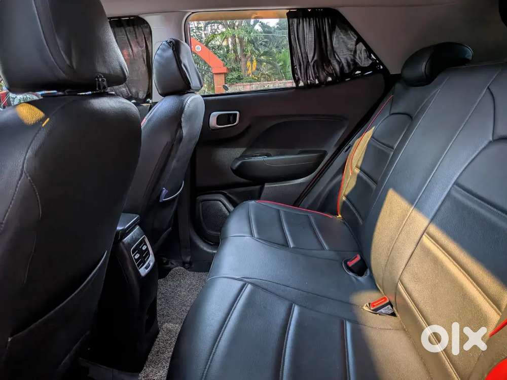 Hyundai Venue 2021 Petrol Well Maintained