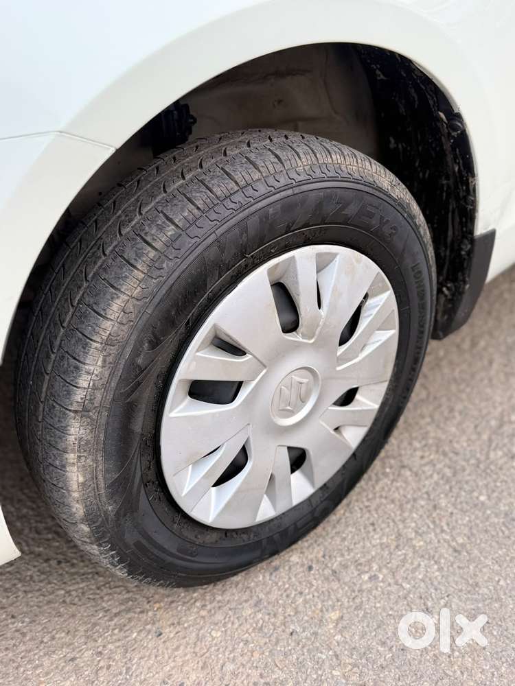 Maruti Suzuki Swift Dzire Vdi Bsiv, 2014, Diesel