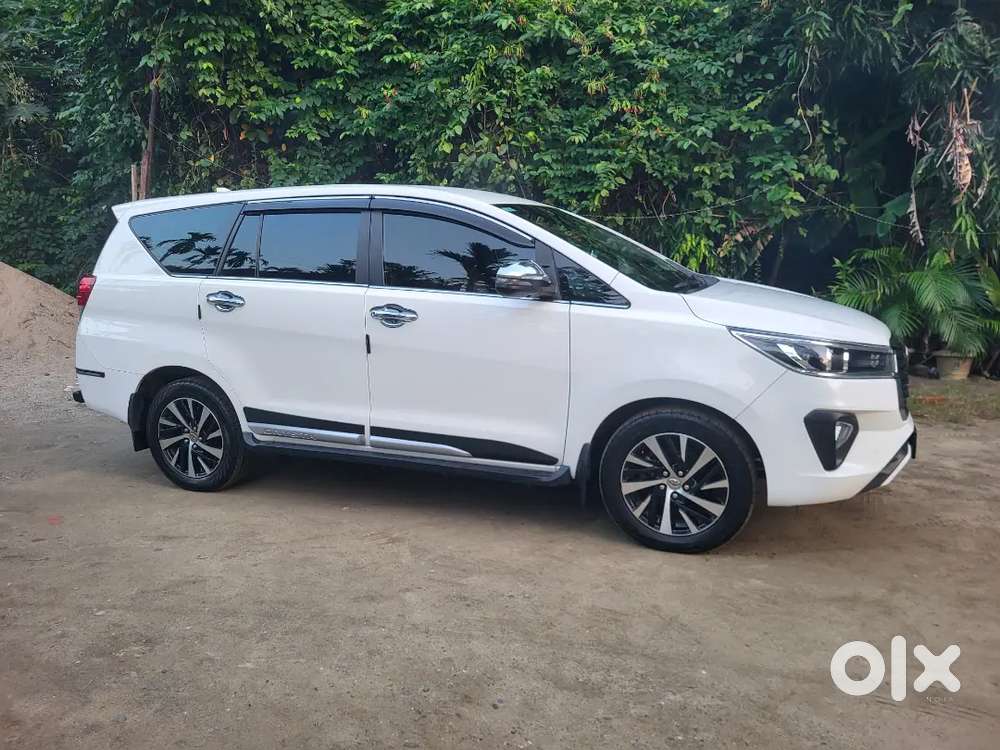 Toyota Innova Crysta 2022 Diesel 63000 Km Driven