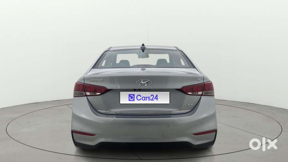 Hyundai Verna 1.6 Vtvt Sx, 2019, Petrol