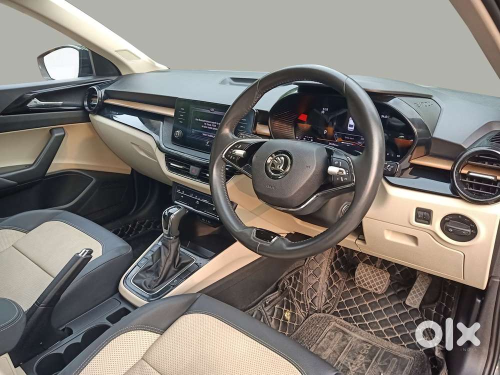 Skoda Slavia 1.0 Tsi Style At, 2024, Petrol