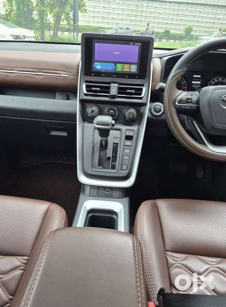 Toyota Innova Hycross 2.0 Gx 7 Str, 2025, Petrol