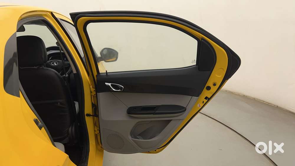 Tata Tiago 1.2 Revotron Xz Plus, 2020, Petrol