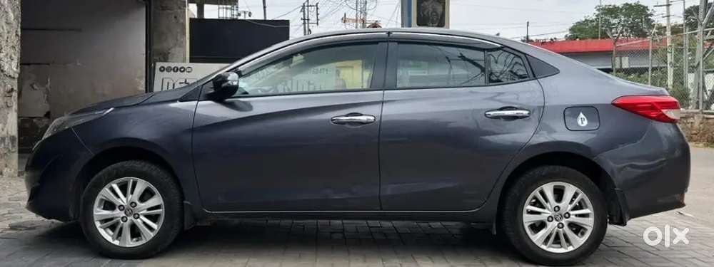 Toyota Yaris Vx Cvt 2018