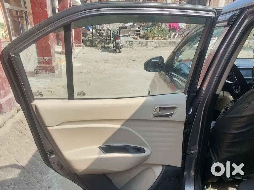 Dust Grey Top  Good Mileage  Ready To Drive Cng Fitted & On Paper