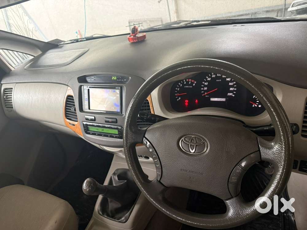 Toyota Innova 2.5 2010