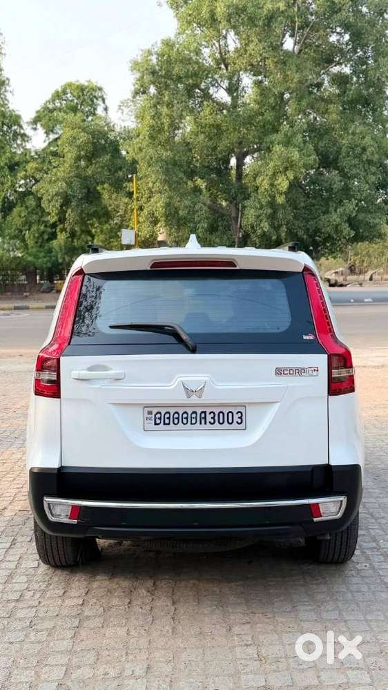 Mahindra Scorpio N Z4 Petrol Mt 7 Str (e), 2026, Petrol