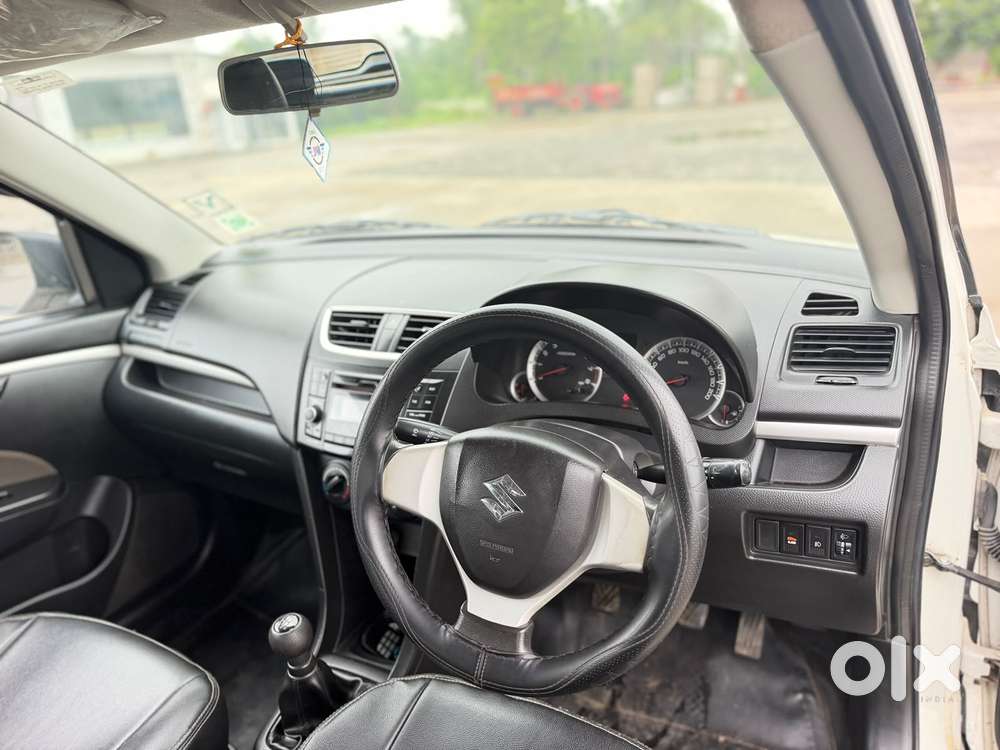Maruti Suzuki Swift Vxi Optional, 2017, Petrol