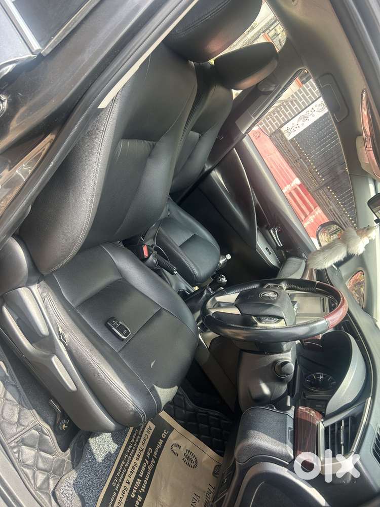 Toyota Innova Crysta [2020-ongoing] 2.4 Vx 7 Str, 2016, Diesel