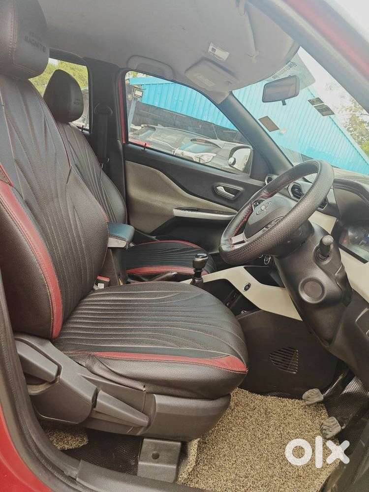 Nissan Magnite 1.0 Xv, 2022, Petrol