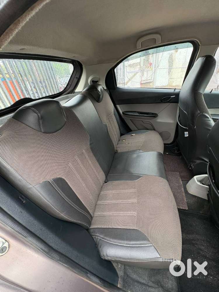 Tata Tiago 1.2 Revotron Xt (o), 2017, Petrol
