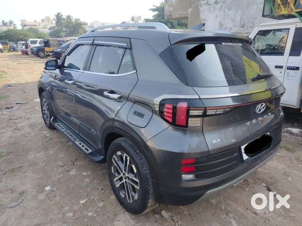 Hyundai Venue Petrol 2023
