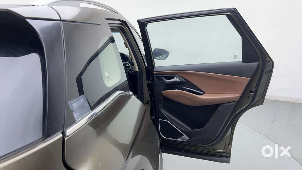 Mg Hector Plus Sharp Pro 1.5 Turbo Petrol 7 Str, 2023, Petrol