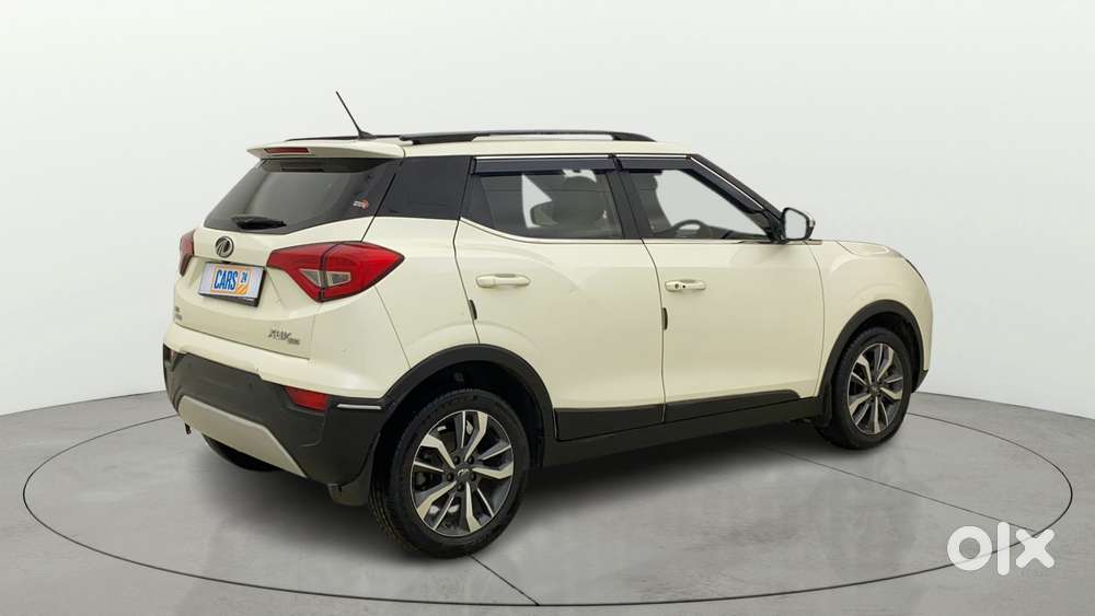 Mahindra Xuv300 1.2 W8 (o) Amt Petrol, 2021, Petrol