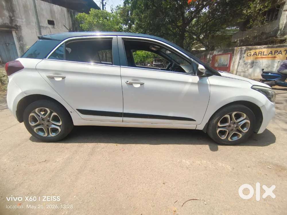 Hyundai I20 2018 Diesel White Colour