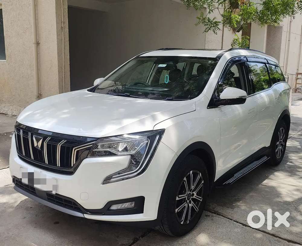 Mahindra Xuv700 2023 Ax7 At
