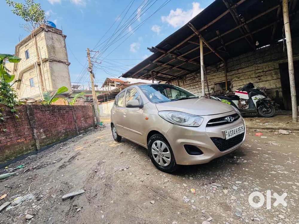 Sales Old Car And Buys A New Car