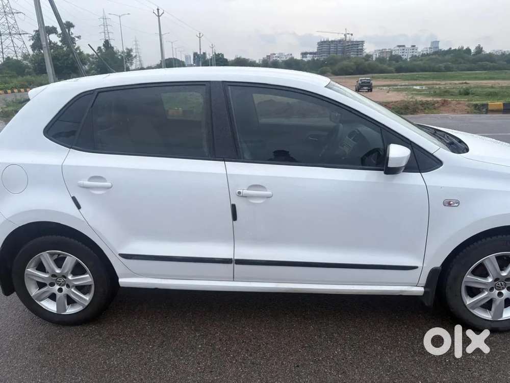 Volkswagen Polo Petrol Highline 1.2l, 2011, Petrol