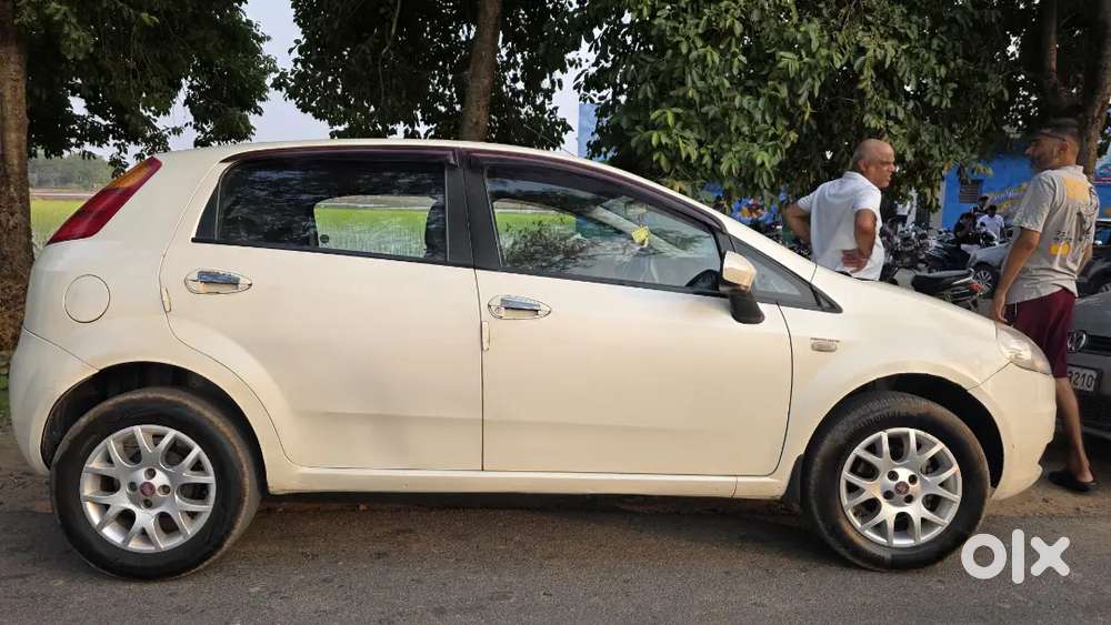 Fiat Grande Punto 2014 Diesel 185000 Km Driven