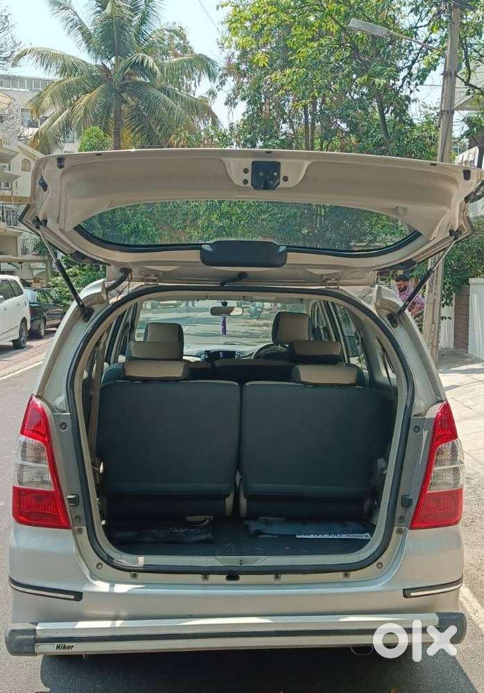 Toyota Innova 2012-2013 2.5 Vx (diesel) 8 Seater, 2012, Diesel