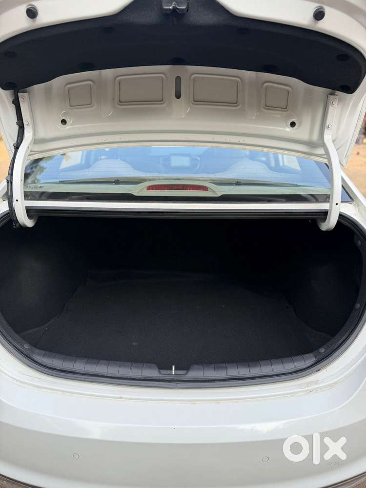 Hyundai Verna 1.5 Sx Vtvt Ivt, 2020, Petrol