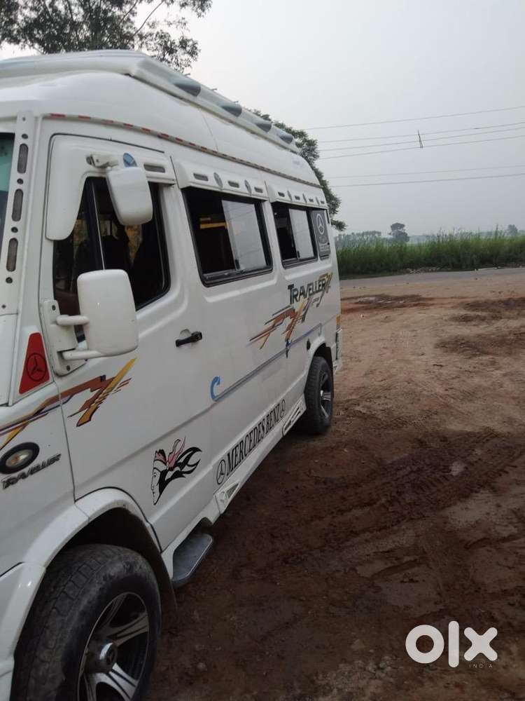 Force Motors Car 2015