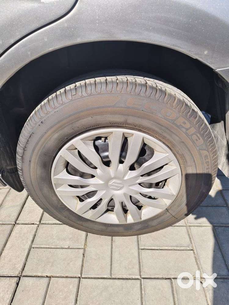 Maruti Suzuki Dzire 1.2 Vxi, 2022, Petrol