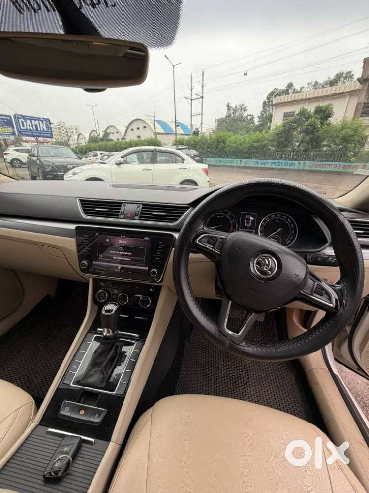 Skoda Superb Style 1.8 Tsi Mt, 2018, Petrol