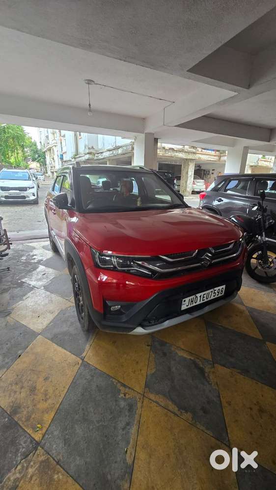 Maruti Suzuki Brezza Zxi Dual Tone 2023 Petrol 80000 Km Driven