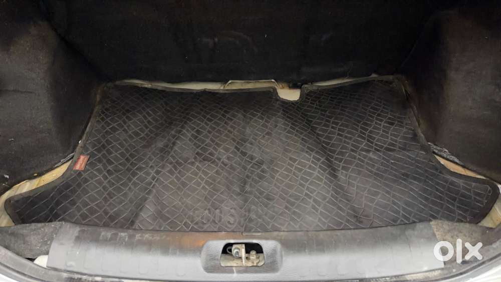 Maruti Suzuki Swift Dzire 1.2 Lxi (o), 2016, Petrol