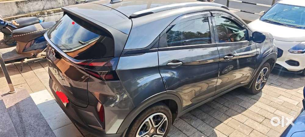 Tata Nexon Smart 2024