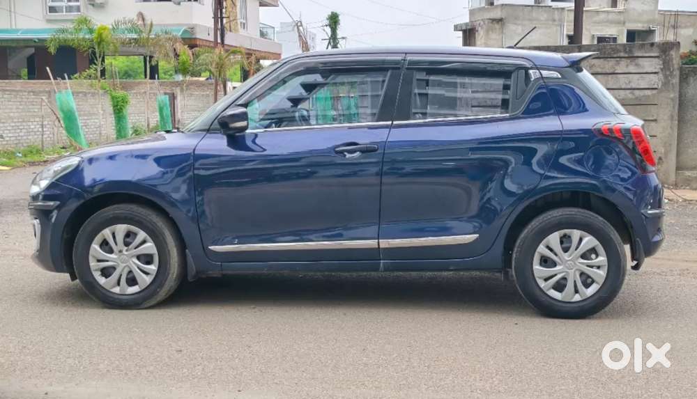 Maruti Suzuki Swift Vxi, 2021, Petrol
