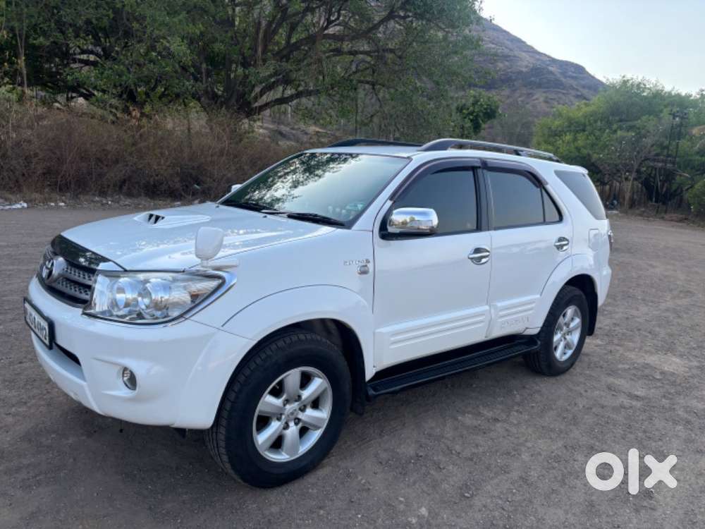 Toyota Fortuner 2011 Diesel Well Maintained
