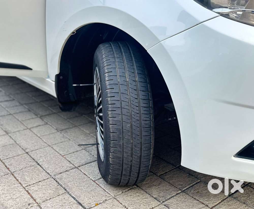 Tata Tiago 1.2 Revotron Xt, 2016, Petrol