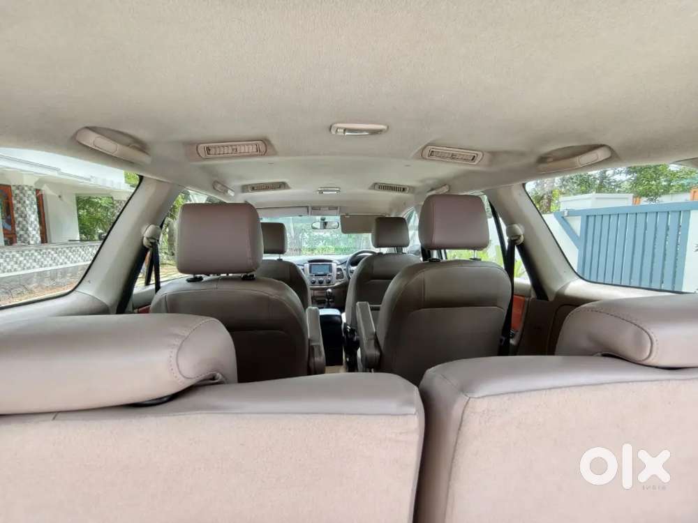 Toyota Innova 2.5 Diesel 2016. G4