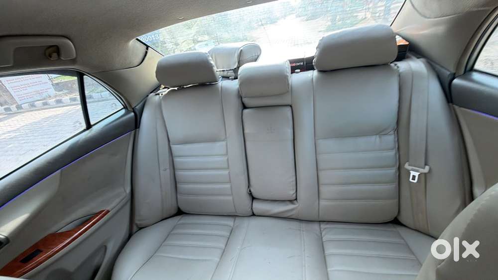 Toyota Corolla Altis Petrol 2031