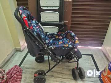 Babyhug pram 10 month old. Kids Furniture 1790897280