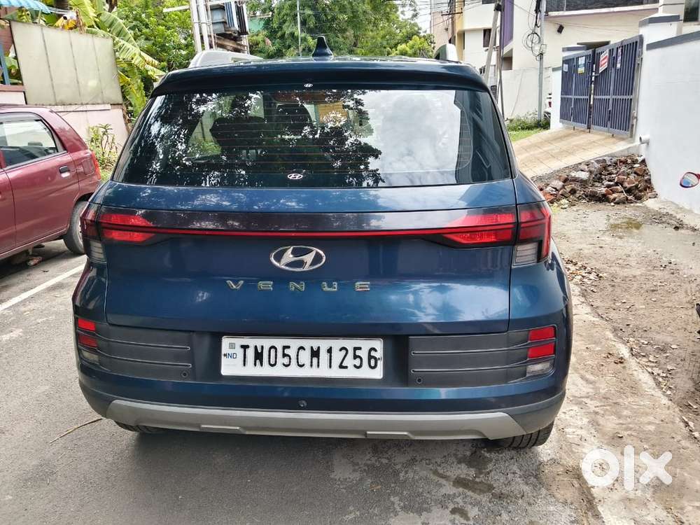 Hyundai Venue Petrol 2023